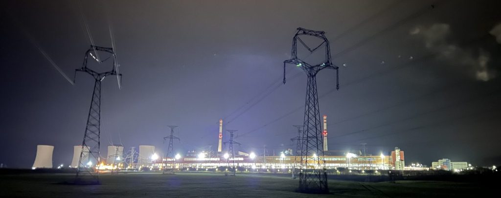 Třetí blok JE Mochovce  začal dodávat elektřinu do sítě